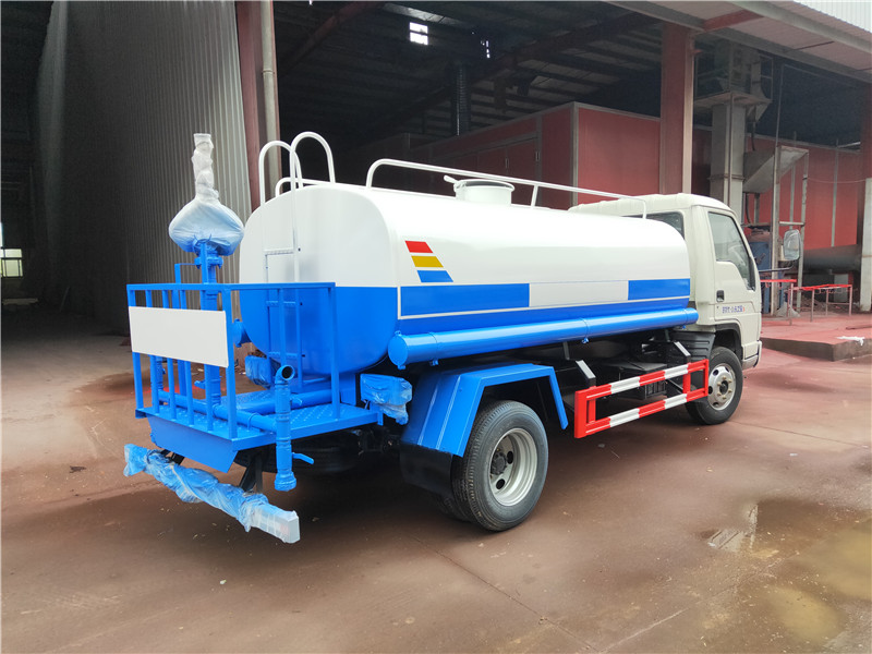 藍牌3方灑水車